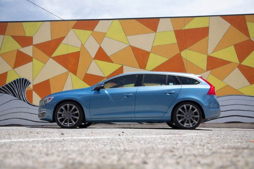 2015-Volvo-V60-T5-Drive-E-side-profile