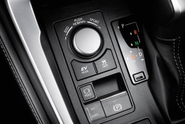 2015-lexus-nx-300h-12