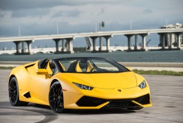 2016-Lamborghini-Huracan-Spyder-front-three-quarter-02-2