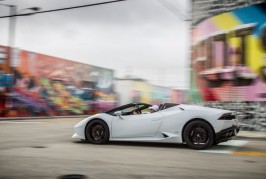 2016-Lamborghini-Huracan-Spyder-rear-side-in-motion-1