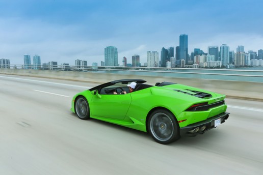 2016-Lamborghini-Huracan-Spyder-rear-three-quarters-in-motion