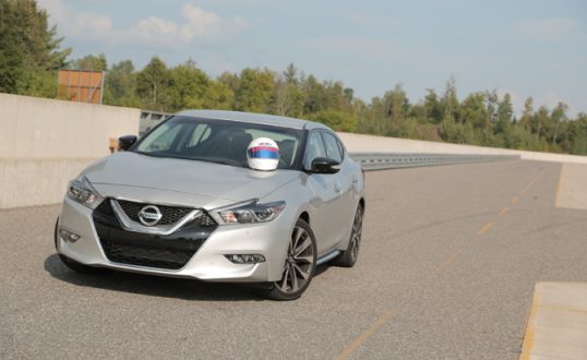 2016-nissan-maxima-how-to-drive-on-a-track-02