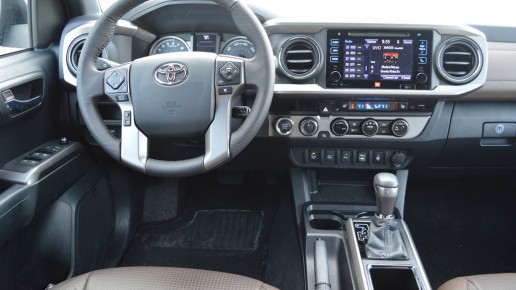 2016-toyota-tacoma interior