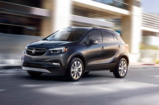 2017-Buick-Encore-front-three-quarter-in-motion-02