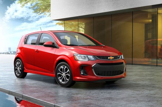 2017-Chevrolet-Sonic-hatchback-3