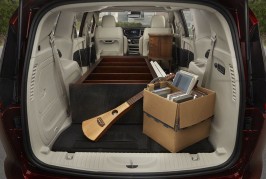 2017-Chrysler-Pacifica-Limited-cargo-11