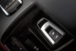 2017-Mercedes-AMG-S63-4Matic-top-latch