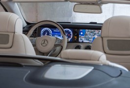 2017-Mercedes-Benz-S550-Cabriolet-interior-view