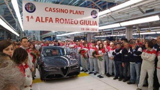 2017-alfa-romeo-giulia-production-1