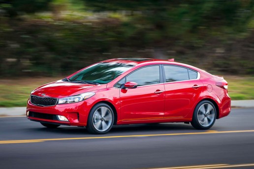 2017-kia-forte-sedan-side-in-motion