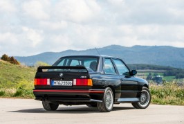 E30-BMW-M3-Sport-Evolution-1