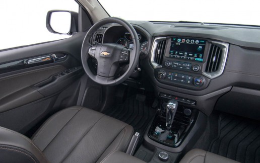 chevrolet-colorado-facelift-interior