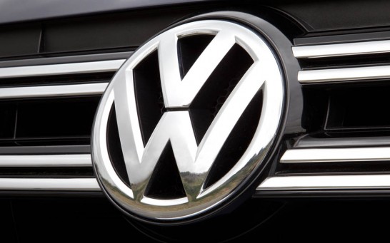 2012-volkswagen-tiguan-front-grill-badge