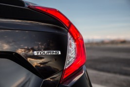 2016-Honda-Civic-Touring-badge