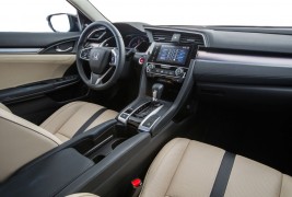 2016-Honda-Civic-Touring-interior