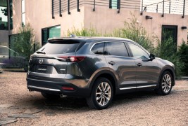 2016-Mazda-CX-9-rear-three-quarter