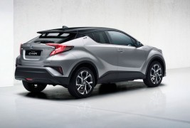 2016-Toyota-C-HR-rear-three-quarter-02