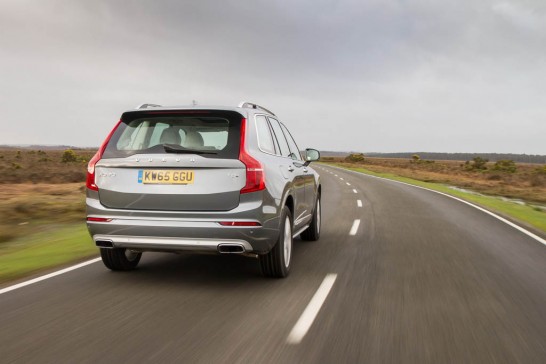 2016-Volvo-XC90-T8-2