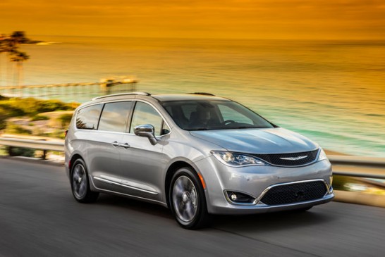 2017-Chrysler-Pacifica-Limited-front-three-quarter-in-motion-05