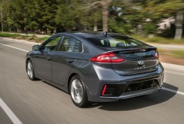 2017-Hyundai-Ioniq-Hybrid-rear-three-quarter-in-motion-01
