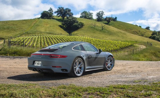 2017 Porsche 911 Carrera 4S