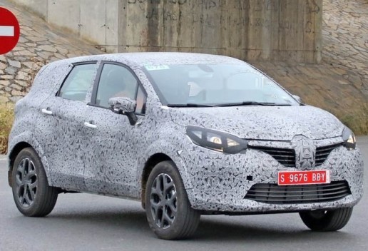 2017 Renault Captur spy shot