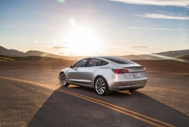 2017-Tesla-Model-3-rear-three-quarter