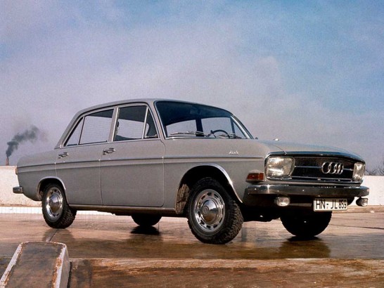 آئودی F103 1966 یکی از اولین خودروهای بزرگ لکوس دیفرانسیل جلو
