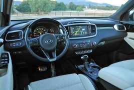 AutoWeb-2015-July-Review-2016-Kia-Sorento-Limited-V6-016