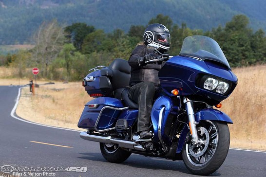 Harley Davidson Road Glide Ultra 2016 06