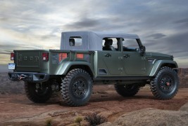 Jeep-Crew-Chief-715-concept-rear-side-view