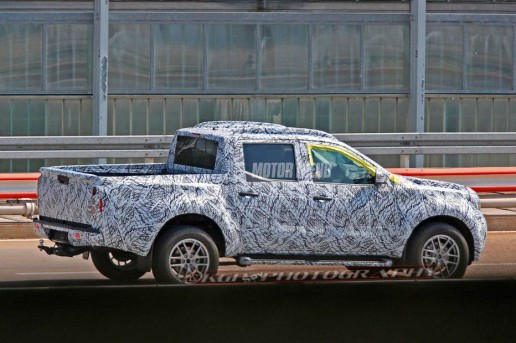 Mercedes-Benz-pickup-truck-prototype-profile-motion-1