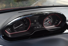 New Peugeot 2008 2016 dashboard