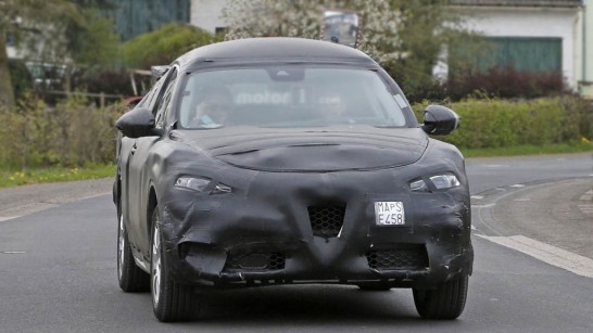 alfa romeo stelvio spy-photo