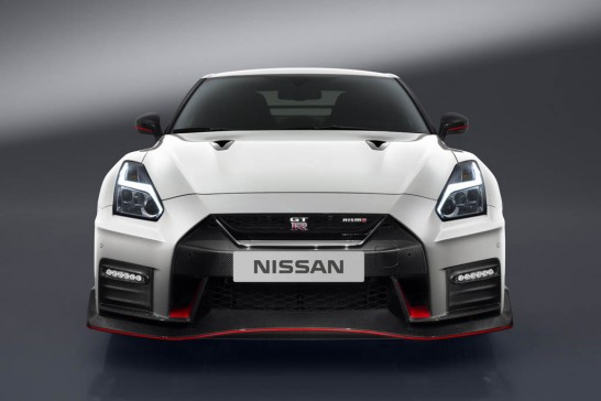 nissan-gtr-nismo-2017-launched-5
