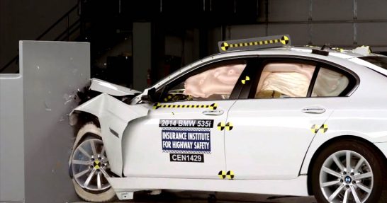 2014-bmw-5-series-gets-marginal-rating-for-small-overlap-from-iihs-video-87314_1