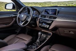 2016-BMW-X1-li interior