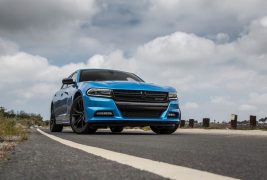 2016-Dodge-Charger-SXT-front-three-quarter-low