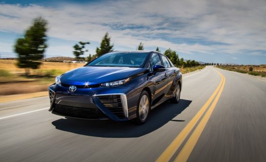 2016-Toyota-Mirai-101-876x535