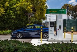 2016-Toyota-Mirai-112-876x535
