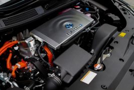 2016-Toyota-Mirai-132-876x535