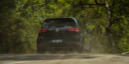 VW Golf GTI Performance vs Peugeot 308 GTi 270