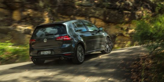 VW Golf GTI Performance vs Peugeot 308 GTi 270