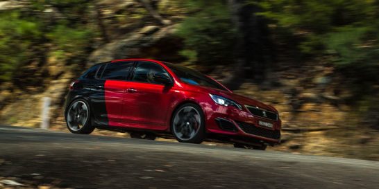 VW Golf GTI Performance vs Peugeot 308 GTi 270