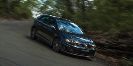 VW Golf GTI Performance vs Peugeot 308 GTi 270