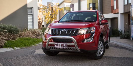 2016 Mahindra XUV500