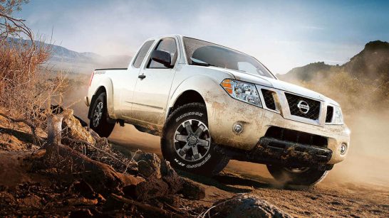 2016-nissan-frontier-desert-runner