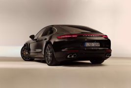 2017-porsche-panamera-leaked-photos 3