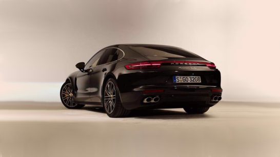 2017-porsche-panamera-leaked-photos 3