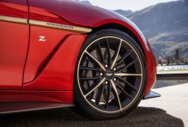 Aston-Martin-Vanquish-Zagato-front-wheels